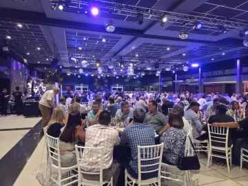 ENAV y JUVIAR realizaron la cena anual con sus viñateros y proveedores