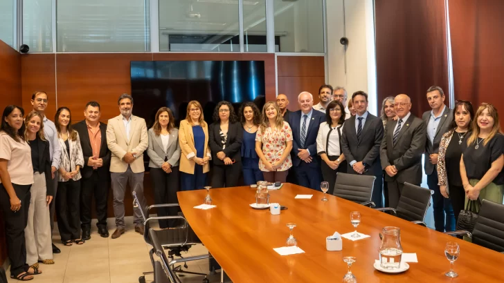 firma-nuevas-carreras-mineras-2025-2-728x410 firma-nuevas-carreras-mineras-2025-2-728x410