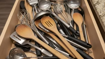 Orden y estilo en un solo objeto: la nueva pieza tendencia para tus utensilios