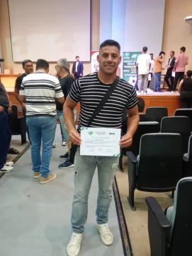 Leonardo Avila empezó a caminar en el umbral entre el arquero y el entrenador