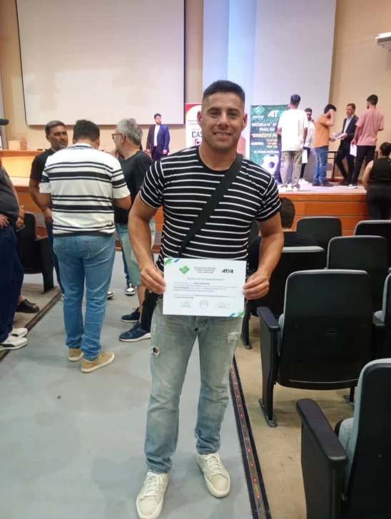 Leonardo Avila empezó a caminar en el umbral entre el arquero y el entrenador Leonardo Avila empezó a caminar en el umbral entre el arquero y el entrenador