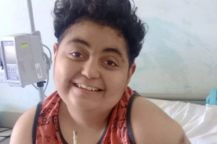 A casi un mes del accidente al bajar de un colectivo de la RedTulum, Lisandro sigue internado: lo que demora el alta y la ausencia de los responsables