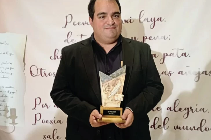 Maxi Martín, el bibliotecario que se inspiró en la pandemia para crear una novela de terror con escenario sanjuanino