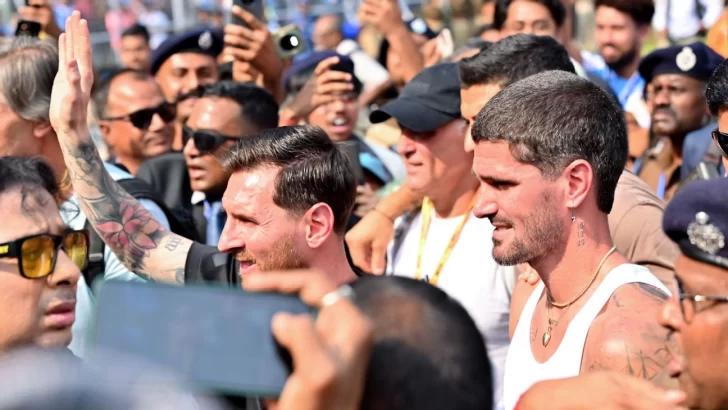 Autoridades piden disculpas tras los graves incidentes en la recorrida Lionel Messi por India Autoridades piden disculpas tras los graves incidentes en la recorrida Lionel Messi por India