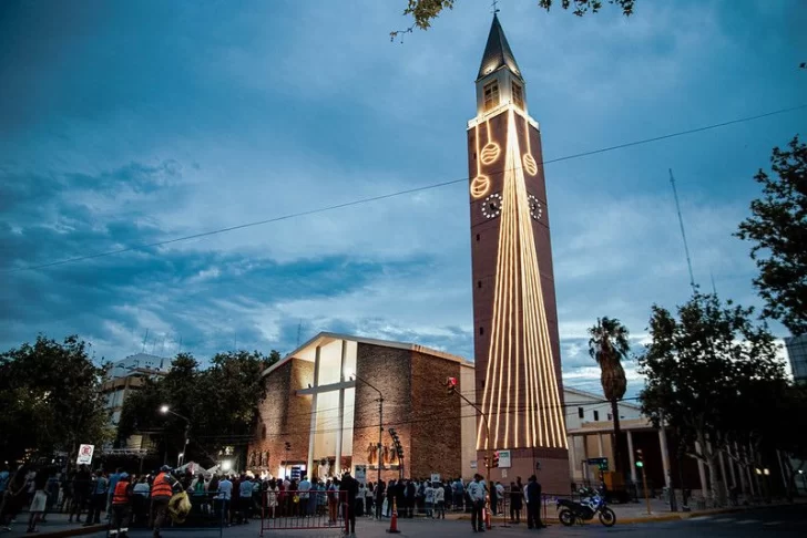 municipalidad-de-la-capital-catedral-728x486