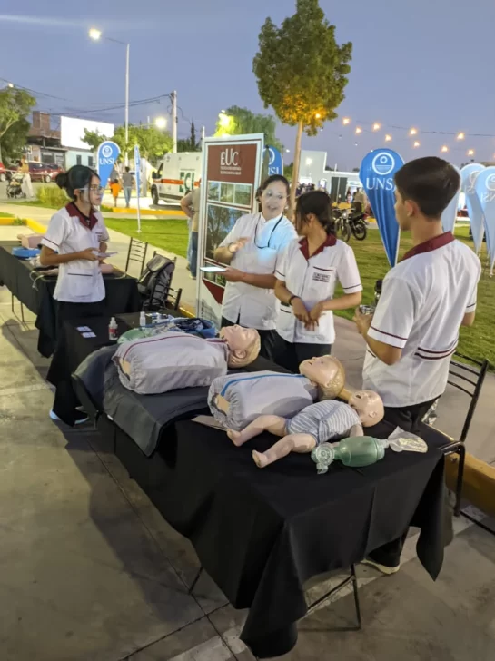 noche-de-las-universidades2025-3-545x728 noche-de-las-universidades2025-3-545x728