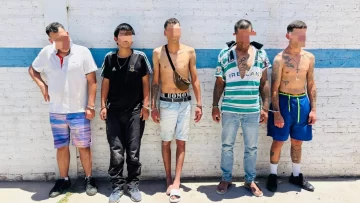 Cayeron cinco personas por el violento robo a una panadería: recuperaron una moto y un celular