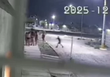 Un sujeto le apuntó a un niño con un arma para robarle el celular: “Mi hijo no quiere salir solo a la calle” Un sujeto le apuntó a un niño con un arma para robarle el celular: “Mi hijo no quiere salir solo a la calle”