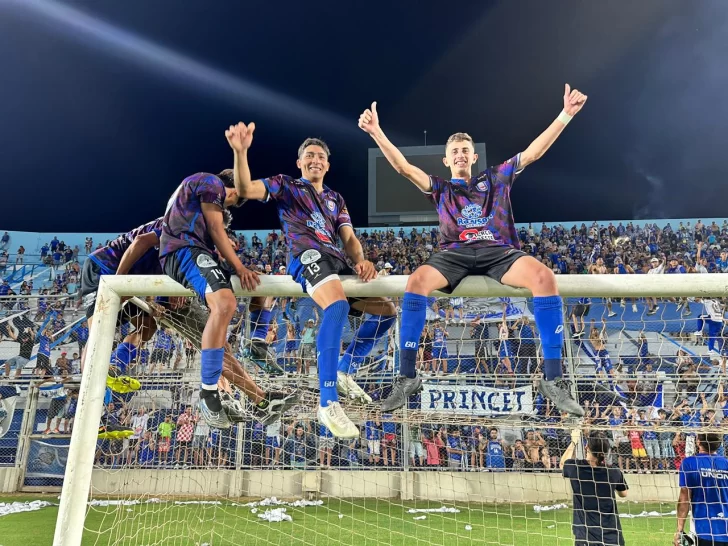 Unión remontó la historia y lo terminó festejando para ser campeón Oficial Unión remontó la historia y lo terminó festejando para ser campeón Oficial