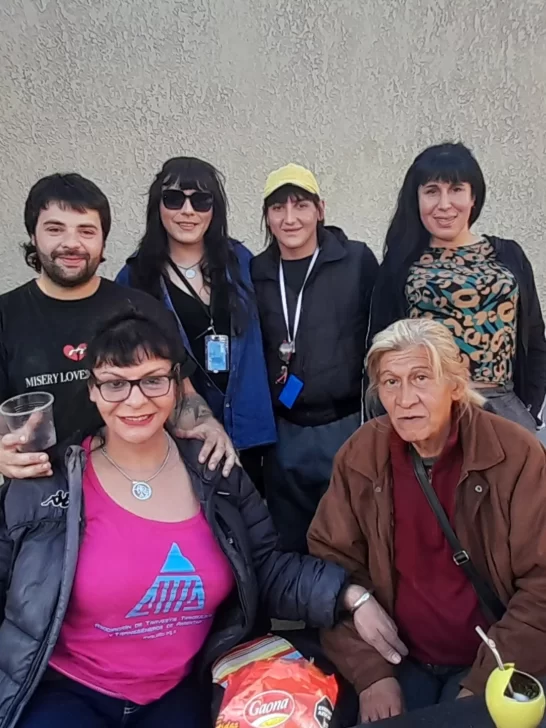 Veronica Araya junto a Irma 