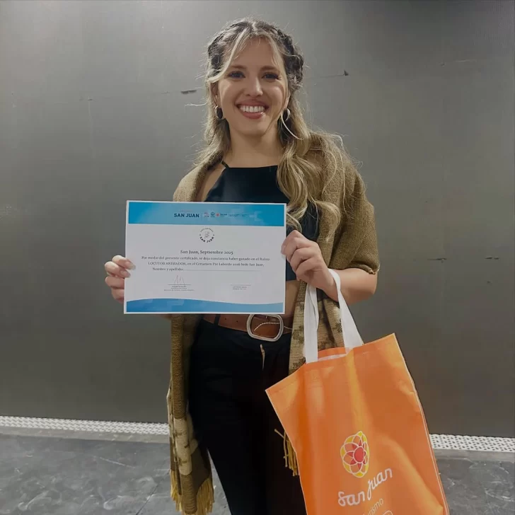 SaveClip.App_555749395_18485108845078989_1580135214730624854_n-728x728 Ana paula anzor 2