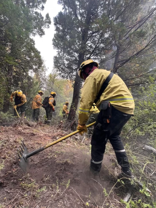 WhatsApp-Image-2026-01-27-at-22.48.18-546x728 bomberos san juan en chubut 28/01 4