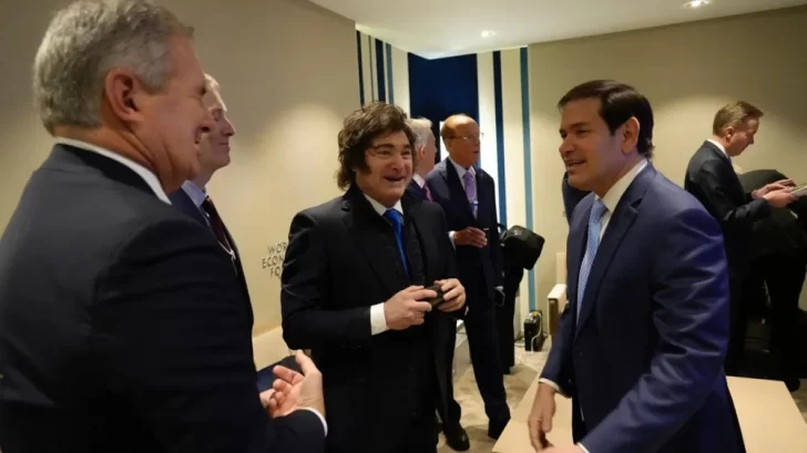 El presidente Javier Milei mantuvo una reunión informal con el secretario de Estado estadounidense Marco Rubio El presidente Javier Milei mantuvo una reunión informal con el secretario de Estado estadounidense Marco Rubio