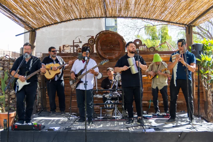 adn-folk-fusion-728x485