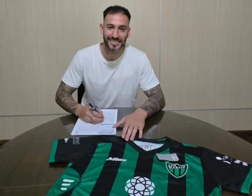 San Martín sigue sumando refuerzos: llegó el marcador central Víctor Aguilera San Martín sigue sumando refuerzos: llegó el marcador central Víctor Aguilera