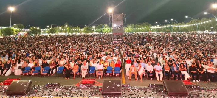 Unas 50.000 personas disfrutaron de la fiesta de Albardón por su 160° aniversario Unas 50.000 personas disfrutaron de la fiesta de Albardón por su 160° aniversario