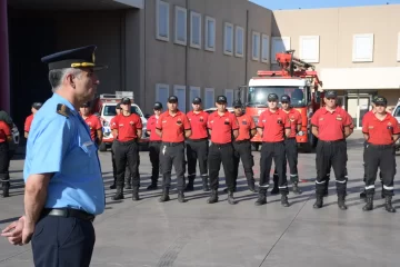 Bomberos sanjuaninos partieron a Chubut para combatir los incendios Bomberos sanjuaninos partieron a Chubut para combatir los incendios