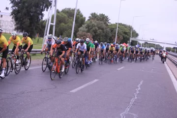 Calingasta festeja su aniversario con la carrera que unirá todos sus pueblos Calingasta festeja su aniversario con la carrera que unirá todos sus pueblos