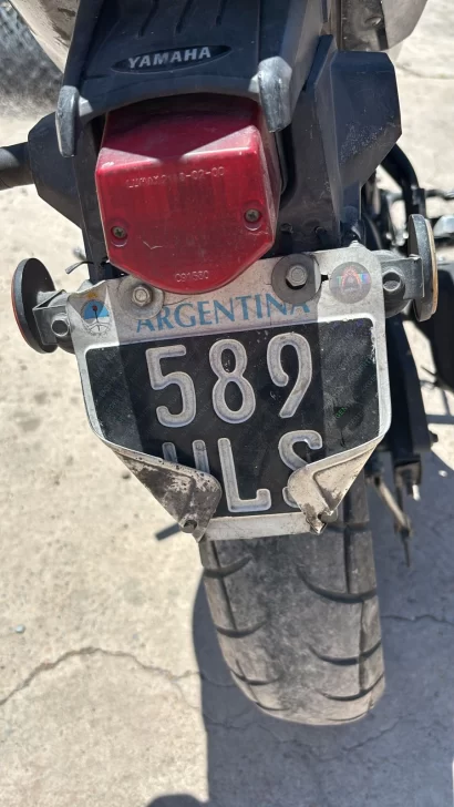 moto-yamaha-fz-28-01-261-410x728