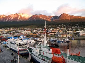 El Gobierno nacional intervino el puerto de Ushuaia por irregularidades en el uso de fondos y fallas de seguridad El Gobierno nacional intervino el puerto de Ushuaia por irregularidades en el uso de fondos y fallas de seguridad