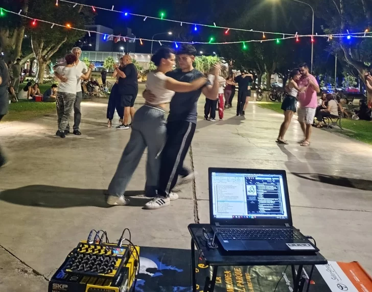 tango-milonga-del-parque-va-728x572