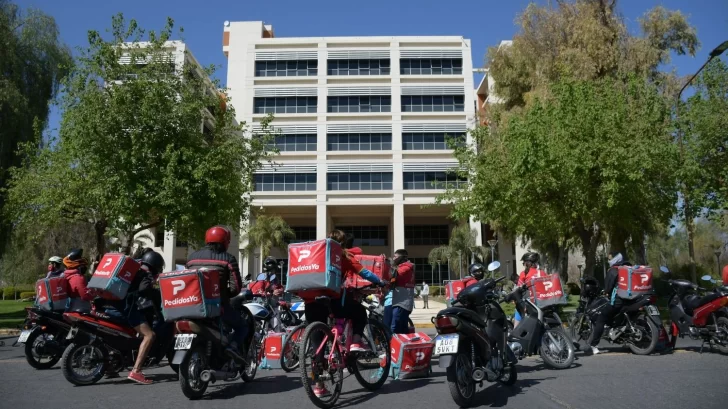 trabajadores-pedidos-ya-728x409