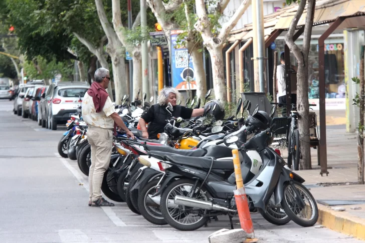 PARO-CGT-colectivos-san-juan-19022026-10-728x485