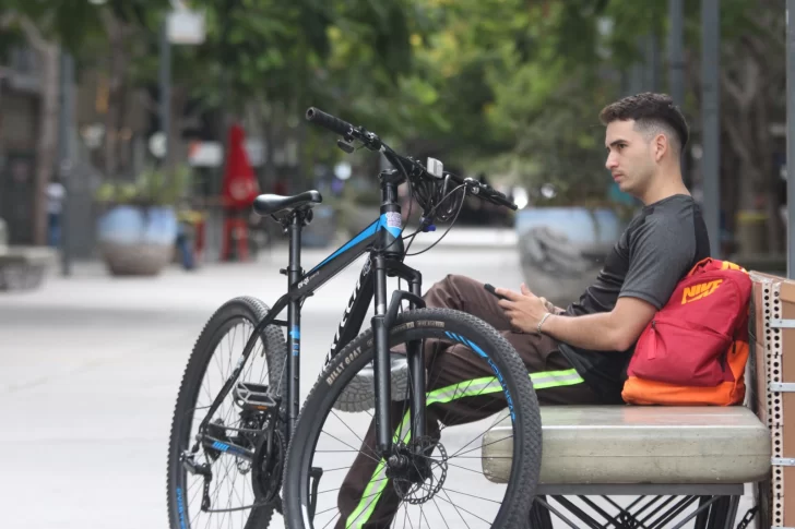 PARO-CGT-colectivos-san-juan-19022026-15-728x485