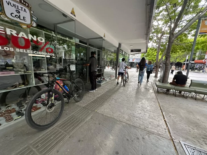 PARO-CGT-colectivos-san-juan-19022026-6-728x546