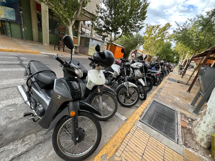 PARO-CGT-colectivos-san-juan-19022026-8-728x546