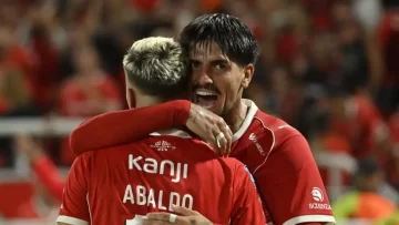 Independiente venció a Lanús y sigue invicto en el Torneo Apertura Independiente venció a Lanús y sigue invicto en el Torneo Apertura