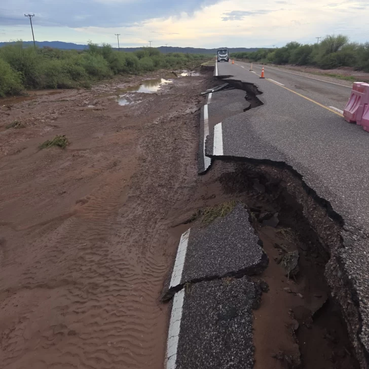 Intransitable: se dispuso un corte total en la Ruta 141 que une San Juan con La Rioja Intransitable: se dispuso un corte total en la Ruta 141 que une San Juan con La Rioja
