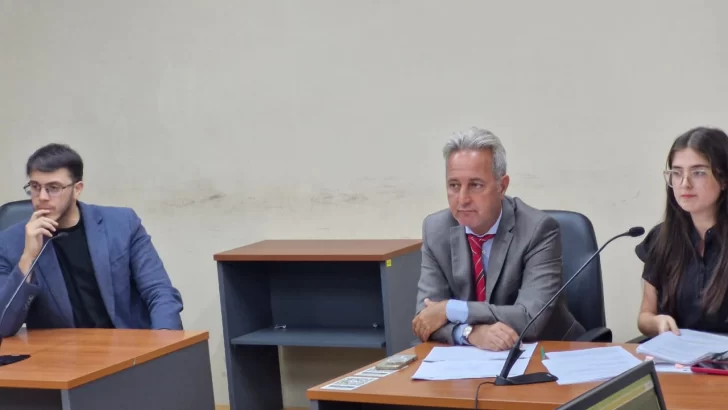 el-dibu-y-el-cuchillo-2-2-262-728x410 el-dibu-y-el-cuchillo-2-2-262-728x410