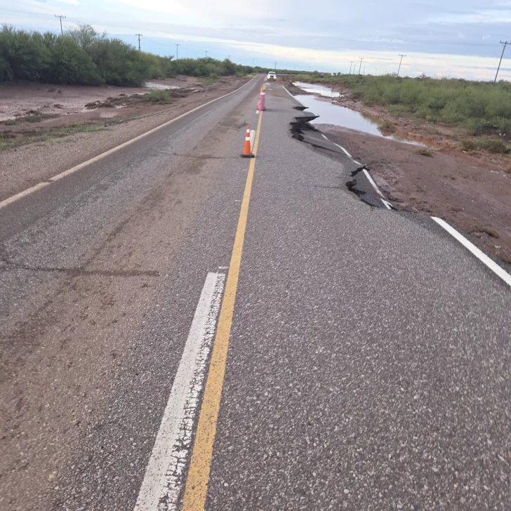 Anunciaron el corte total en la Ruta Nacional 141 por el clima: estará cerrada entre la Difunta Correa y la Ruta Provincial 510 Anunciaron el corte total en la Ruta Nacional 141 por el clima: estará cerrada entre la Difunta Correa y la Ruta Provincial 510