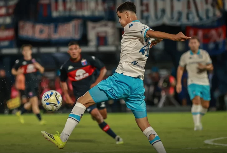 Racing volvió a perder, cayó ante Tigre y se hunde en el Torneo Apertura Racing volvió a perder, cayó ante Tigre y se hunde en el Torneo Apertura