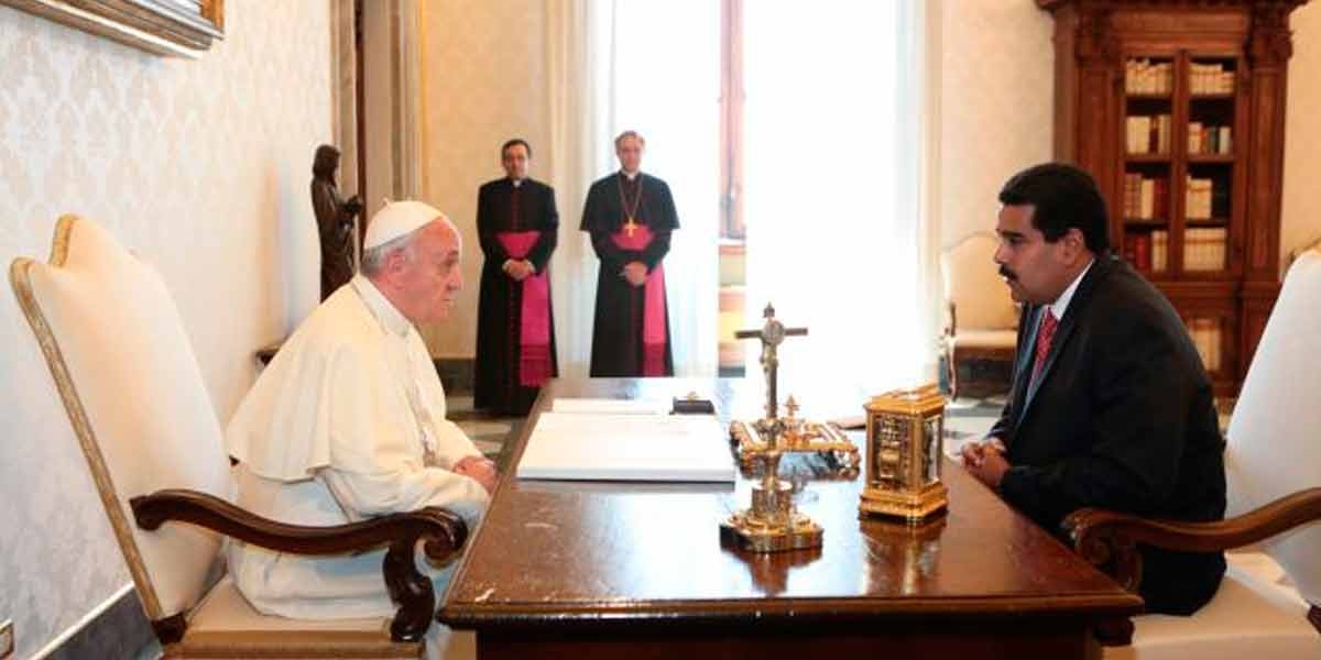 Francisco y Maduro tras una salida a la crisis. Francisco y Maduro tras una salida a la crisis.