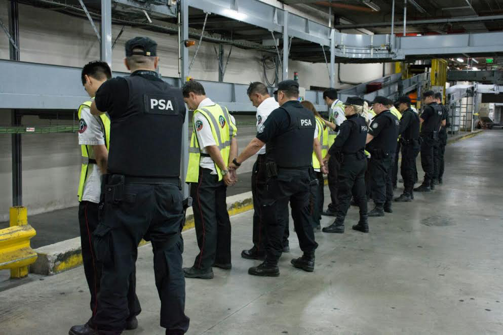 DYN19, BUENOS AIRES 13/03/17, DESBARATAN A UNA BANDA DE �ABREVALIJAS� EN EZEIZA: DETUVIERON A 14 PERSONAS E INCAUTARON OBJETOS DE VALOR, DROGAS Y DINEROFOTO:DYN DYN19, BUENOS AIRES 13/03/17, DESBARATAN A UNA BANDA DE �ABREVALIJAS� EN EZEIZA: DETUVIERON A 14 PERSONAS E INCAUTARON OBJETOS DE VALOR, DROGAS Y DINEROFOTO:DYN