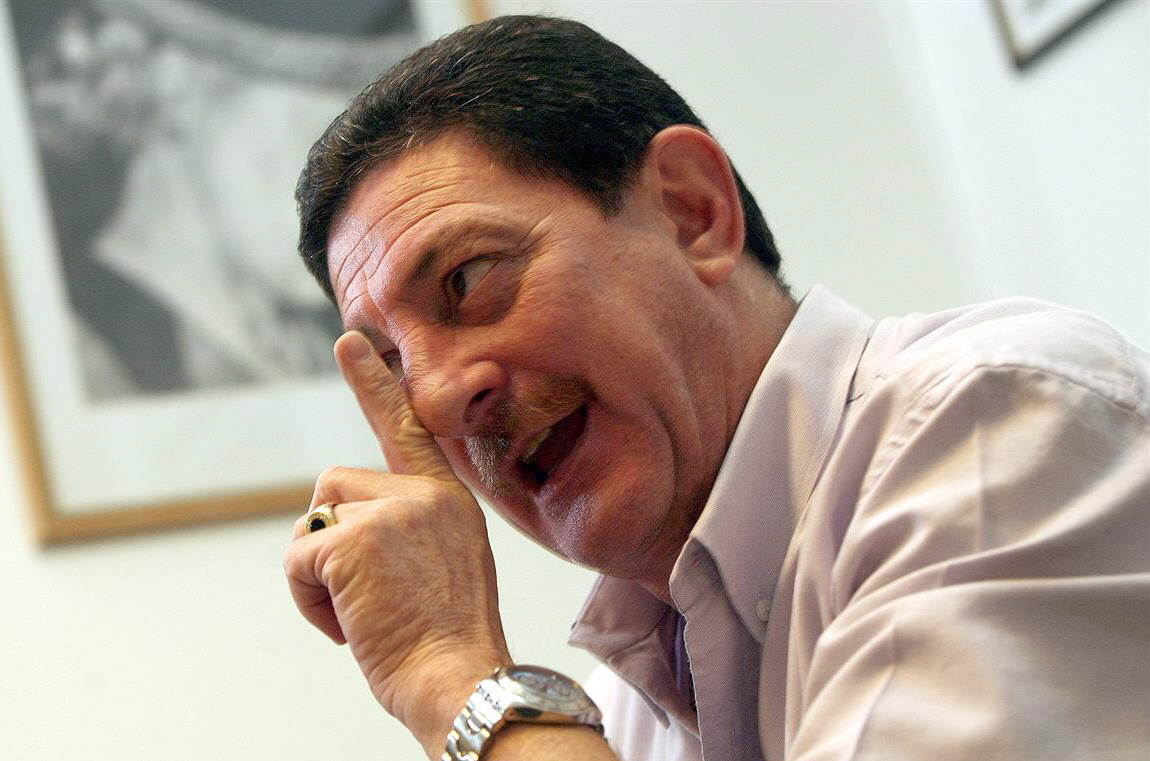 Un viejo conocido. ‘Se me salió la cadena cuando dije: ’Hay algunos carneros, que después se quejan’‘, justificó ayer Omar Viviani, con más de 35 años al frente del Sindicato Peones de Taxis. 