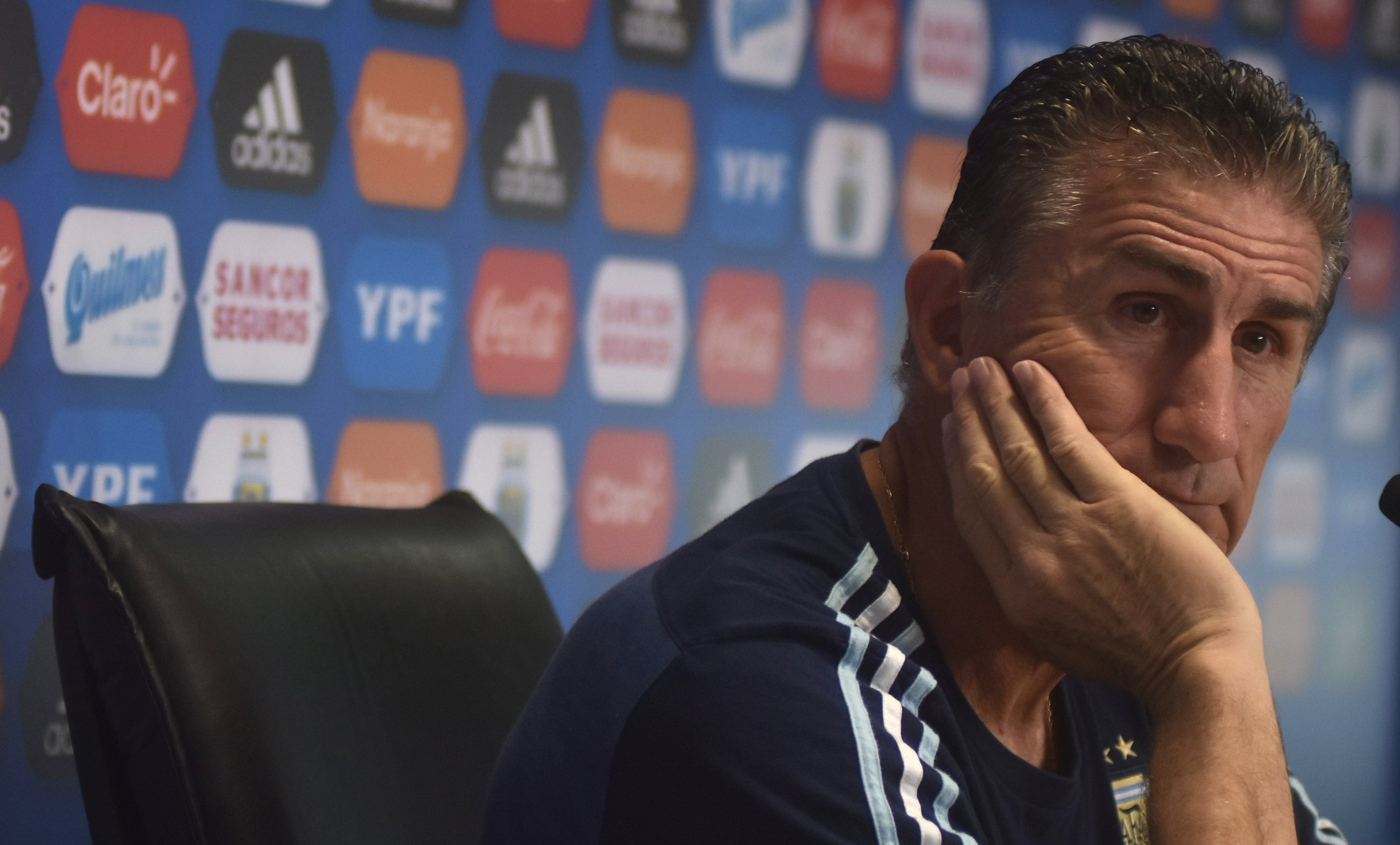 No va más. Hoy será el día en que la dirigencia de AFA le comunique al Patón Bauza la decisión de echarlo como DT de la Selección.