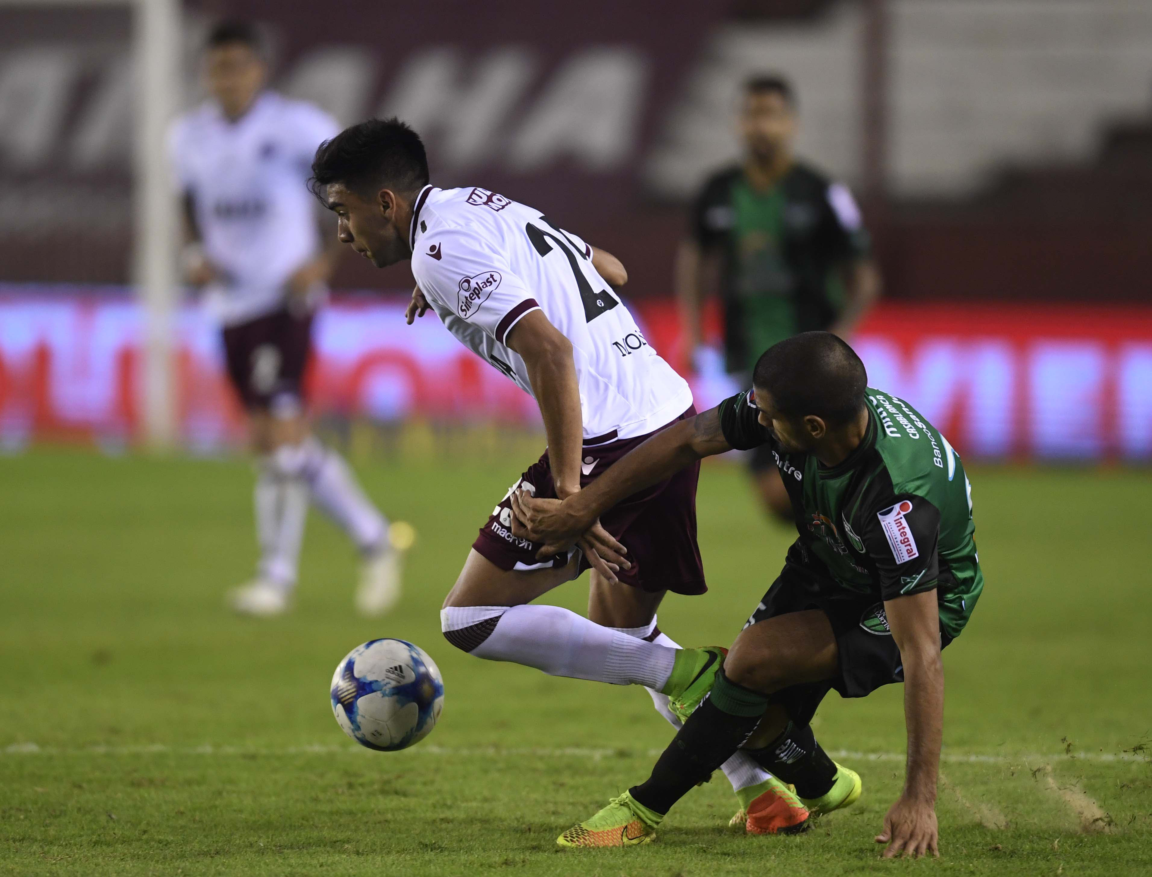 Buenos Aires: Lanús recibe, en el Estado Ciudad de Lanús, a San Martín de San Juan por la la fecha 20 del Campeonato de Primera División. foto gens/jr/14-4-17