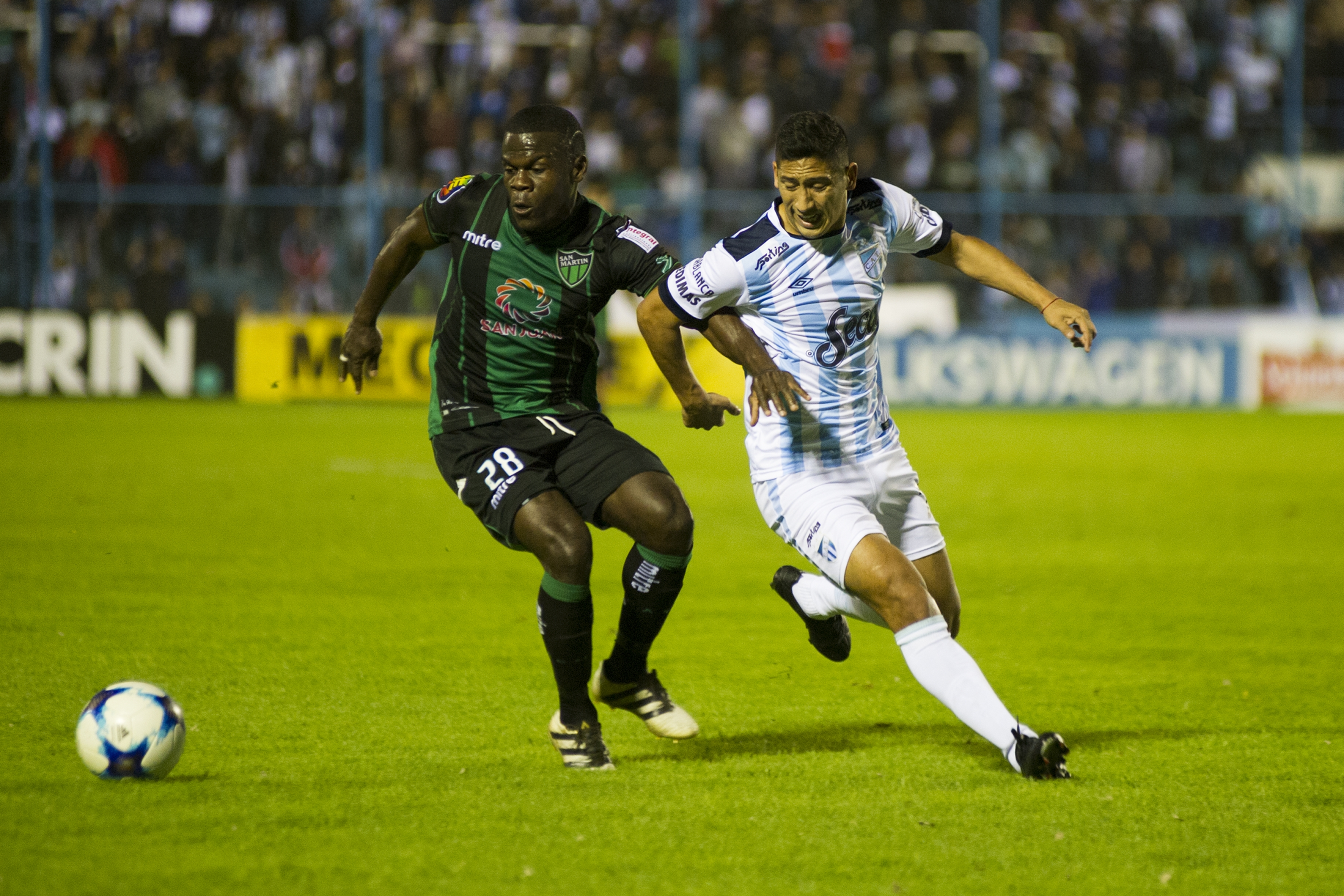 04/06/17 fútbol. primera A. Atlético tucumán perdió 2 a 1 frente a san martín de san juan