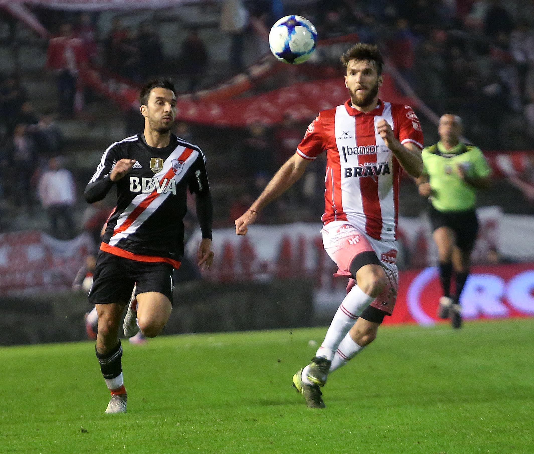 Mar del Plata: River supera por 1 a 0 a Instituto en Mar del Plata, en el encuentro correspondiente por los 16avos de final de la presente edición de la Copa Argentina de fútbol.Foto: Diego Izquierdo/Télam/CF20/08/2017