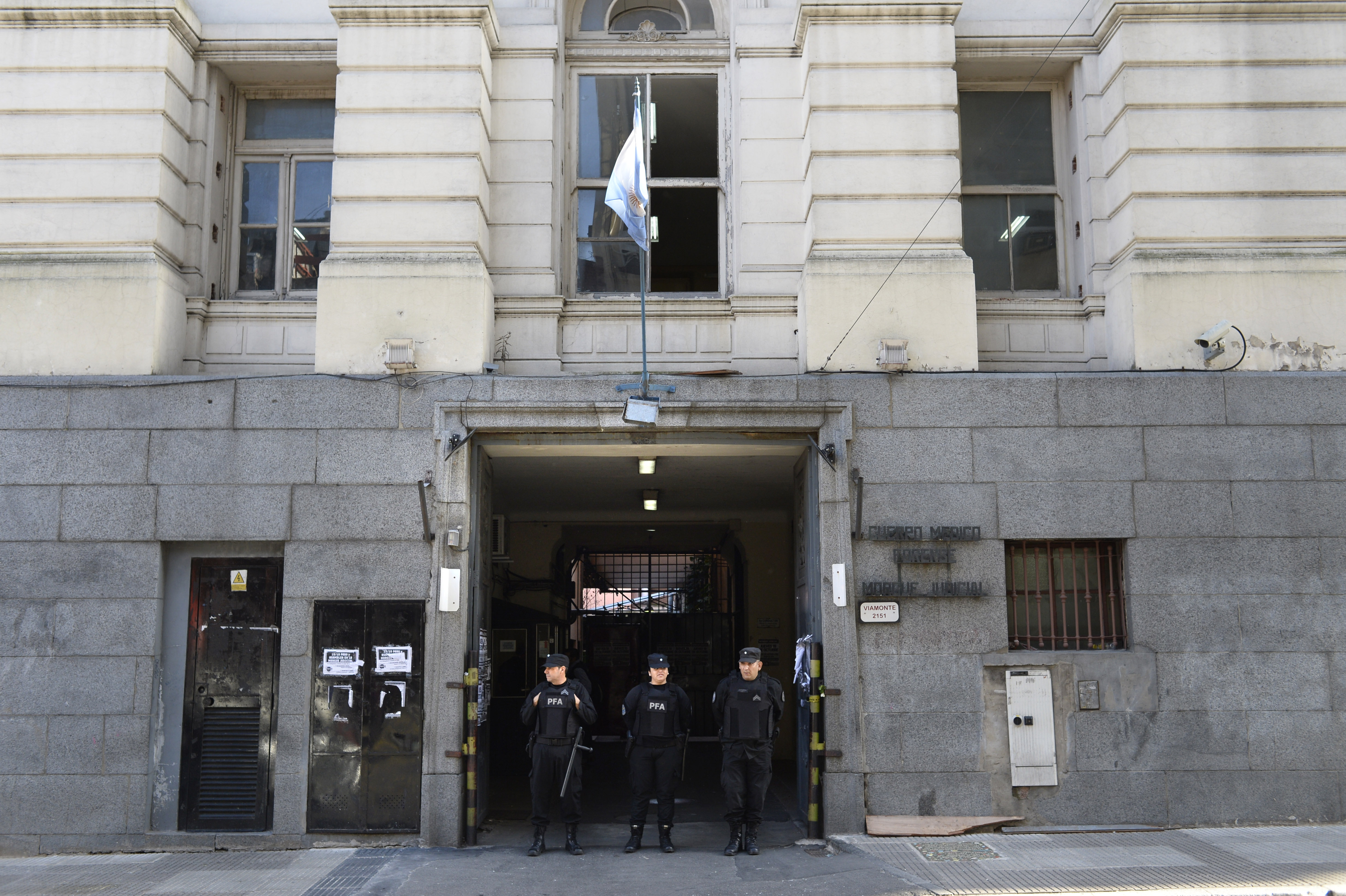 DYN04, BUENOS AIRES 20/10/2017, EN LA MORGUE JUDICIAL DEL CUERPO M�DICO FORENSE SE REALIZARA EN EL MARCO DEL CASO MALDONADO, LA AUTOPSIA AL CUERPO HALLADO EN EL R�O CHUBUT.FOTO:DYN/RODOLFO PEZZONI. DYN04, BUENOS AIRES 20/10/2017, EN LA MORGUE JUDICIAL DEL CUERPO M�DICO FORENSE SE REALIZARA EN EL MARCO DEL CASO MALDONADO, LA AUTOPSIA AL CUERPO HALLADO EN EL R�O CHUBUT.FOTO:DYN/RODOLFO PEZZONI.