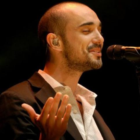 ABEL PINTOS. Actuará el 23 de febrero. Las entradas referenciales con sillas costarán 150, 250 y 350 pesos. Hay que sumarle los 30 pesos de ingreso a la Feria. ABEL PINTOS. Actuará el 23 de febrero. Las entradas referenciales con sillas costarán 150, 250 y 350 pesos. Hay que sumarle los 30 pesos de ingreso a la Feria.