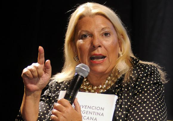 Conforme. La diputada oficialista Carrió, recientemente operada, celebró por Twitter la resolución.